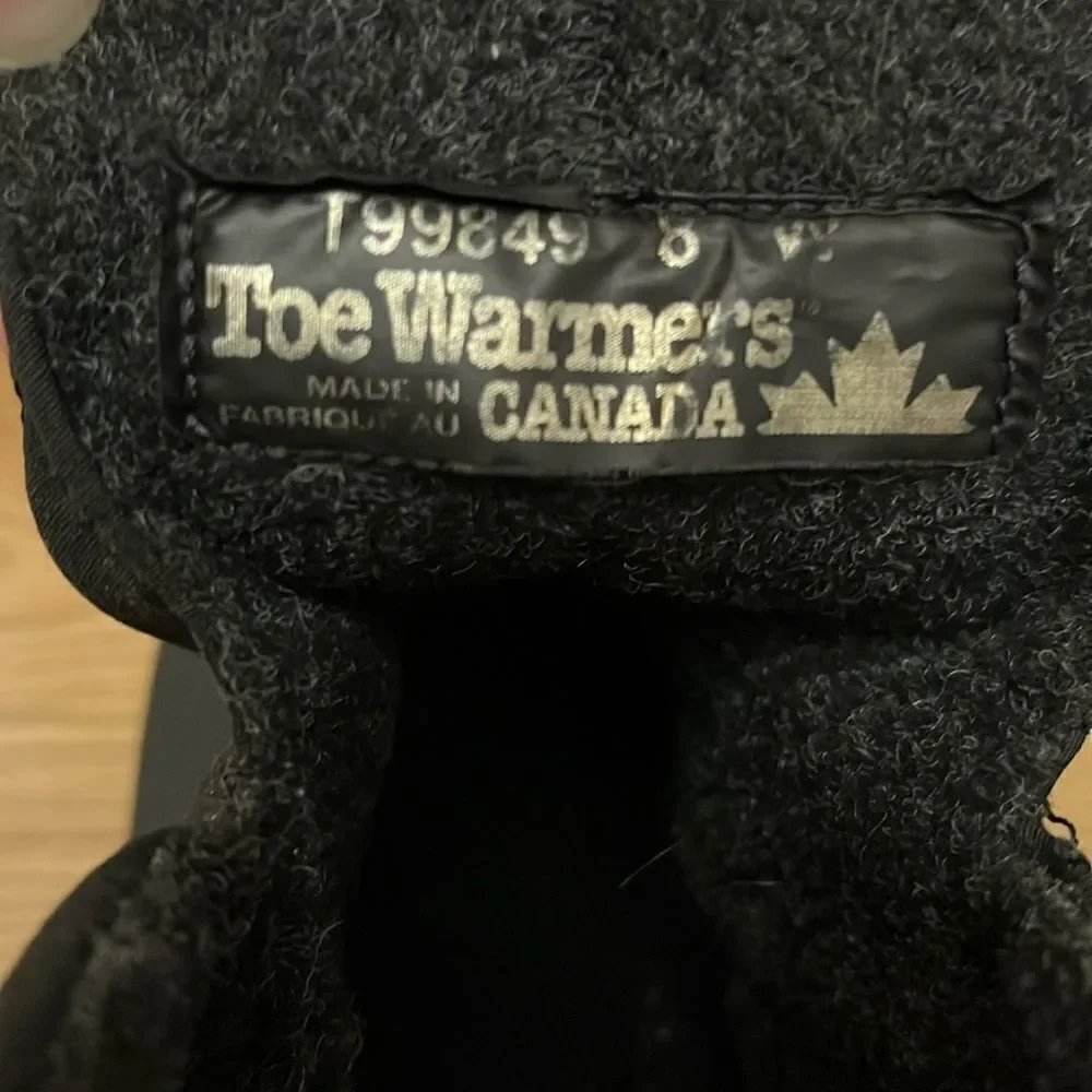 TOE WARMERS CANADA ACTIVE WOMEN’S SIZE 8 BOOTS